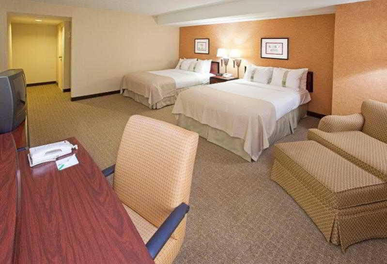 Courtyard By Marriott Center Hotel 4*